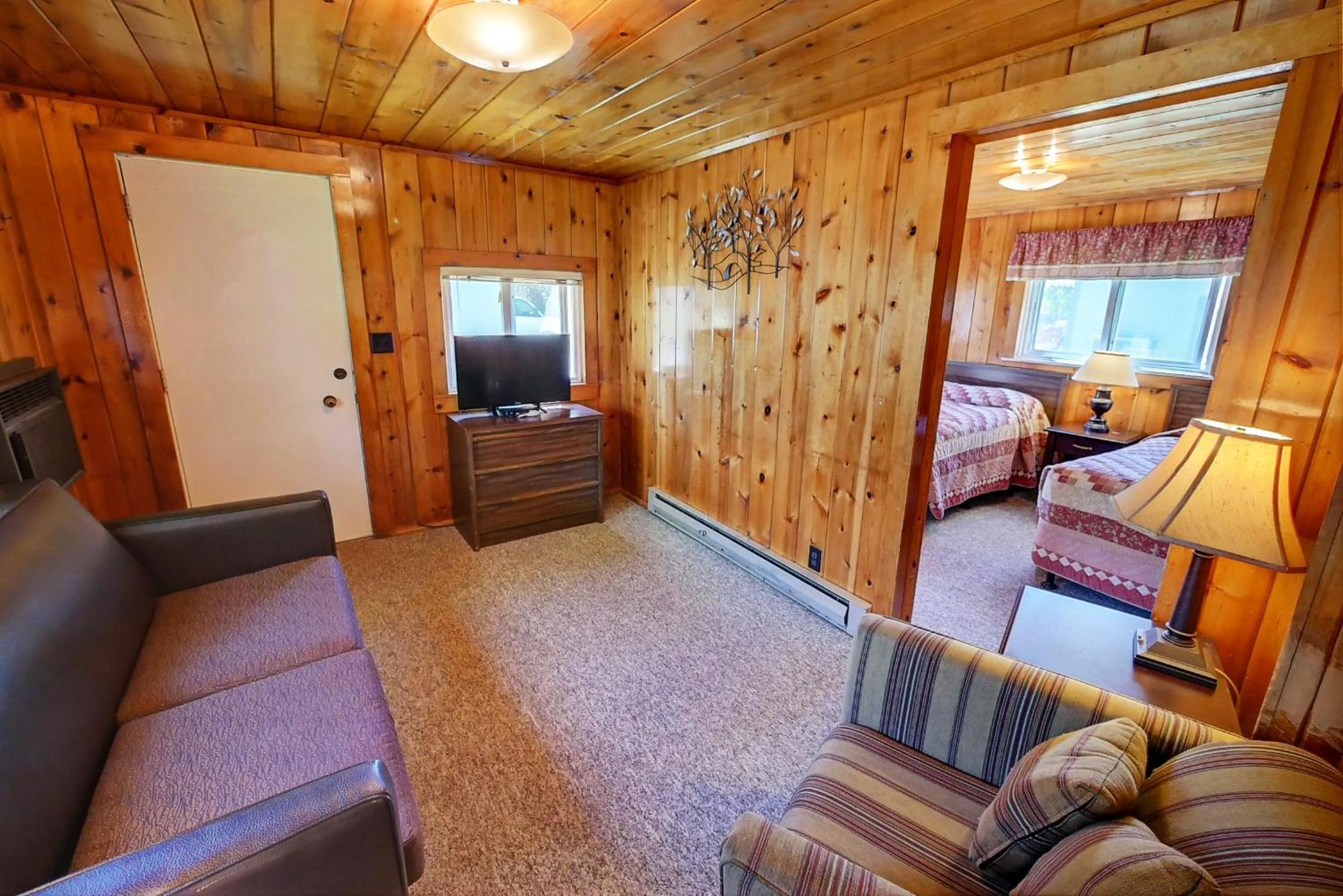Chalet Idle A While Twisp